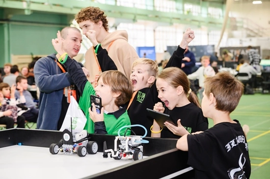 Банк «Центр-инвест» организовал битву роботов